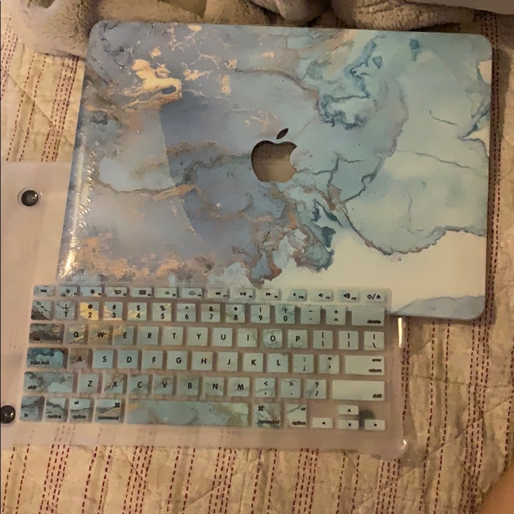 MacBook Air 13.3 case and keyboard cover